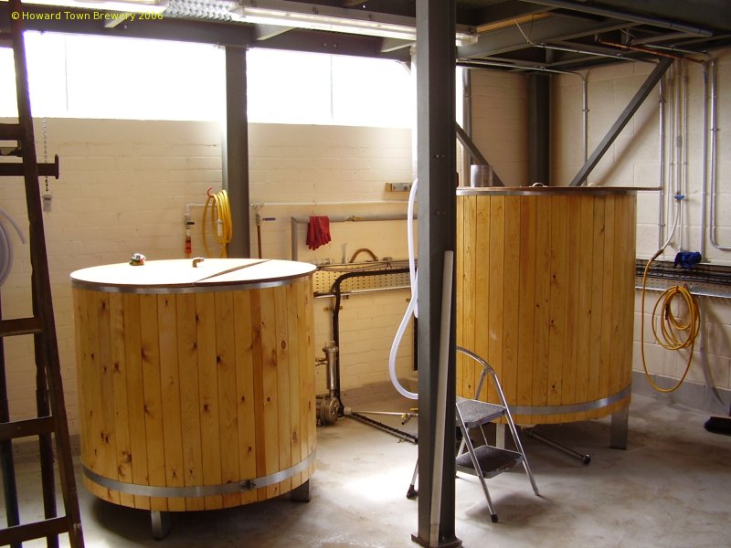 A picture of the brewing plant of Distant Hills Brewing