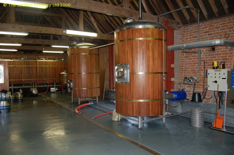 A picture of the brewing plant of Loddon Brewery